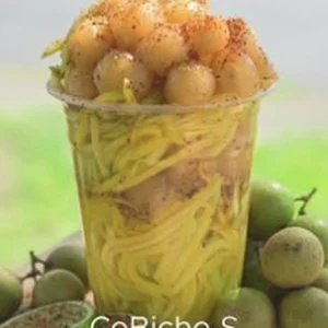 CeBiche de mango con mamoncillo