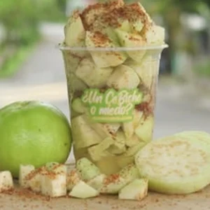 Vaso de guayaba manzana
